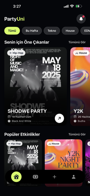 PartiUni Keşfet ekranı — kampüsündeki etkinlikler